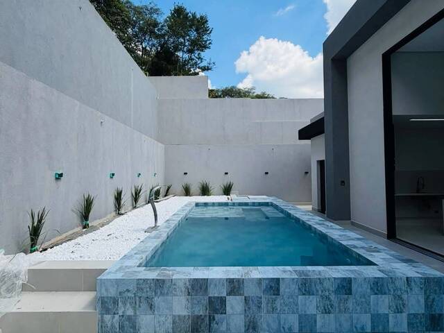 Casa para Venda em Santana de Parnaíba - 5