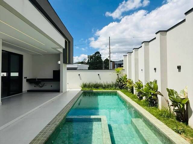Casa para Venda em Santana de Parnaíba - 4