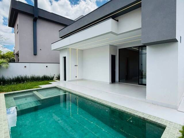 Casa para Venda em Santana de Parnaíba - 5