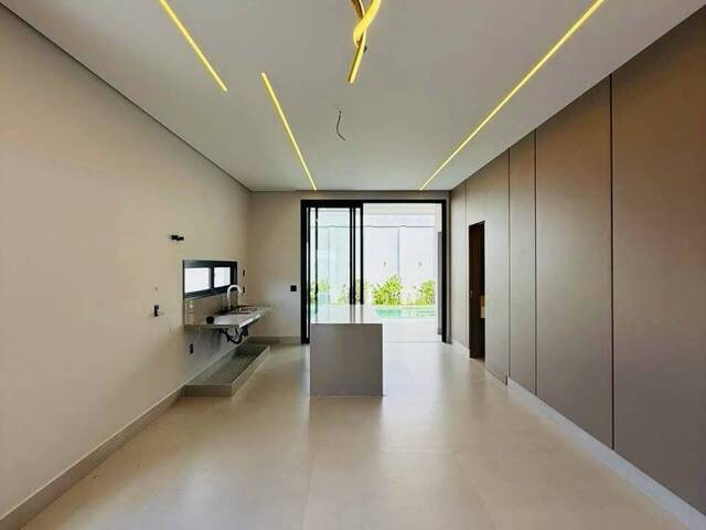 #9 - Casa para Venda em Santana de Parnaíba - SP - 3