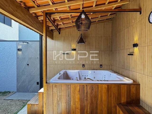 Casa para Venda em Santana de Parnaíba - 4