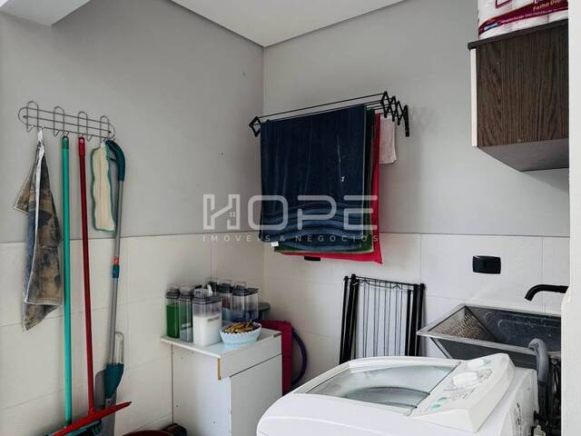 Casa para Venda em Santana de Parnaíba - 4