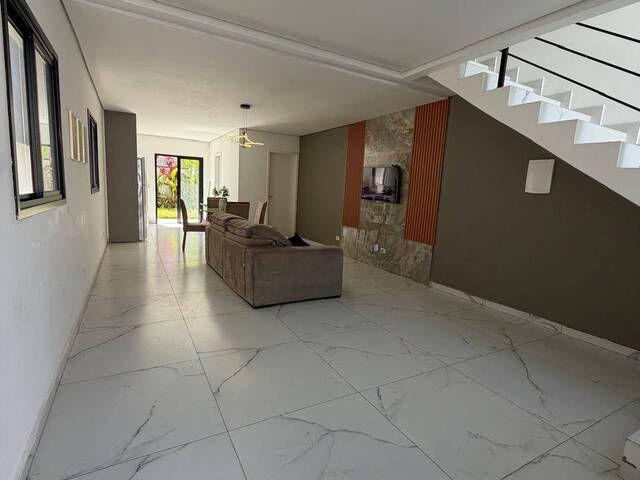 Casa para Venda em Santana de Parnaíba - 2
