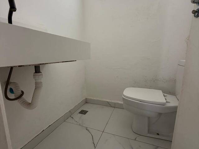 Casa para Venda em Santana de Parnaíba - 3