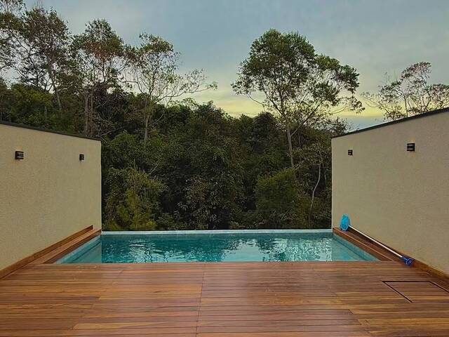 Casa para Venda em Santana de Parnaíba - 5