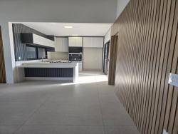 #200 - Casa para Venda em Indaiatuba - SP - 2